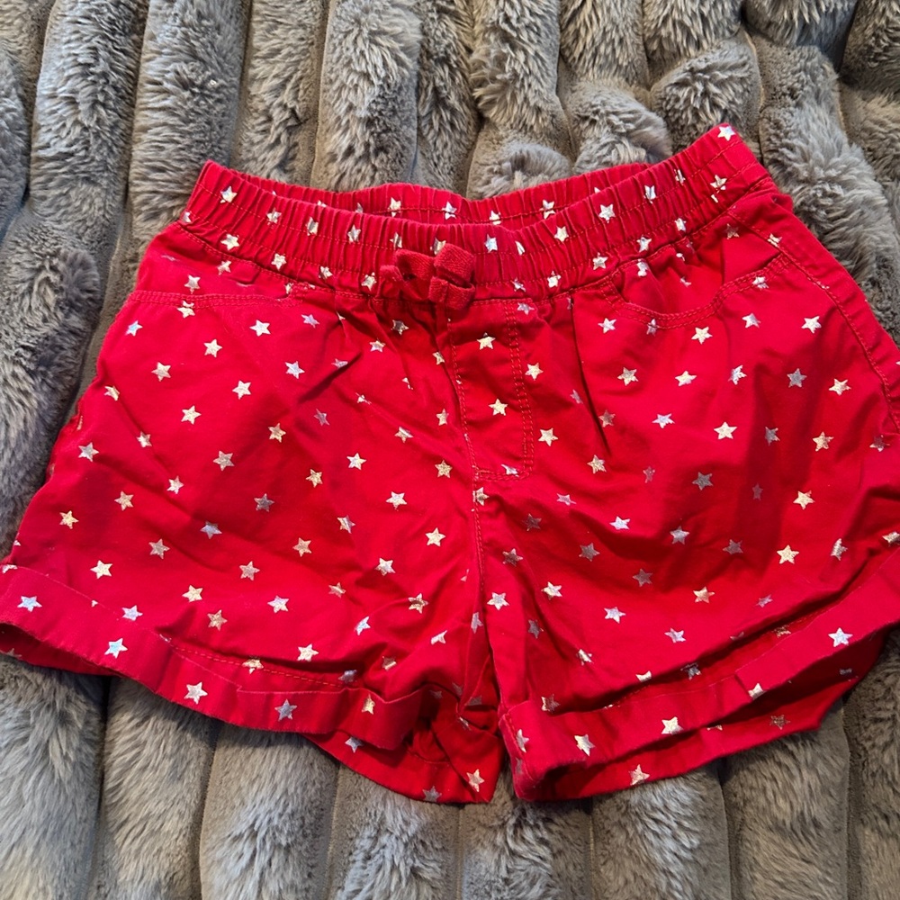 Red Star-Patterned Shorts